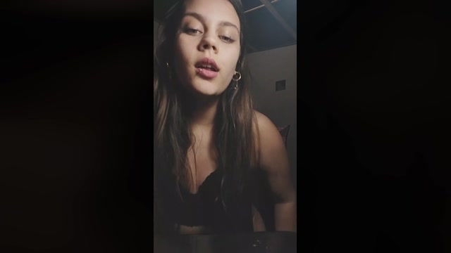 Hotbabygirlxxx7  11-08-2022